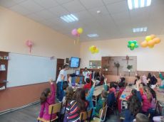 ДОБРОВОЛЦИ ПРОВЕДОХА ПРЕЗЕНТАЦИЯ НА ТЕМА „ЗДРАВОСЛОВНО ХРАНЕНЕ”