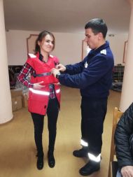 ВЪЗРАСТНИТЕ ХОРА ОТ ОБЩИНА ЛОВЕЧ УЧАСТВАХА В ОБУЧЕНИЯ ЗА ДЕЙСТВИЕ ПРИ НАВОДНЕНИЕ, БЕДСТВИЯ И АВАРИИ